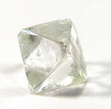 Ungeschliffener Diamant